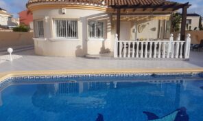 Large Villa with Private Pool in La Zenia.  Ref:mks2054