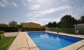 OFFER! Two Houses with Pool for the Price of One in Sax.  Ref:ks2258