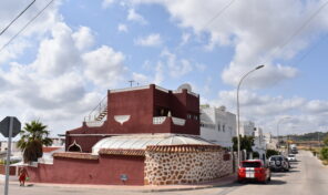 OFFER! Semi- Detached Villa with Indoor Private Pool in San Miguel. Ref:mks2806