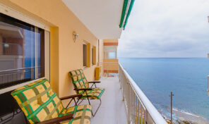 Offer! 1st Line 3 bed Apartment with Pool in Torrevieja. Ref:ks4187