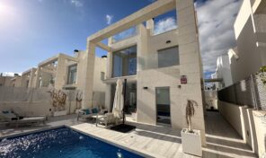 OFFER! Modern Large Detached Villa with Private Pool in Cabo Roig. Ref:ks4324
