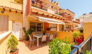 OFFER!!! Great Location Modern Townhouse in Los Dolses/ La Zenia. Refks4340