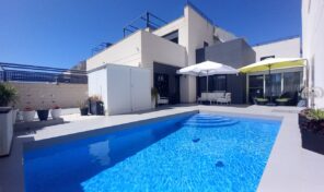 Modern Detached Villa with Lake view and Private Pool in Quesada. Ref:ks4327