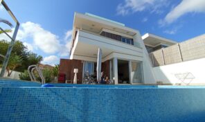 OFFER! Modern Villa with Infinity Private Pool in Villamartin. Ref:ks4548