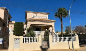 Bargain! Large Fully Renovated Detached Villa in Villamartin. Ref:mks4431