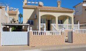 BARGAIN! One Level South Facing Villa in Los Altos/ La Florida. Ref:ks4717