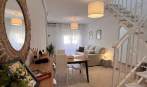 Bargain! Large Duplex Penthouse with Solarium and Pool in Torrevieja. Ref:ks4727