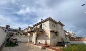 OFFER. Detached Villa near the Sea in Punta Prima. Ref:ks4713