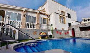 OFFER! Semi-Detached Villa with Private Pool in Los Altos. Ref:ks4718