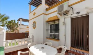 OFFER! Lovely Semi-Detached Villa in Los Altos. Ref:ks4751