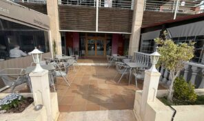 Investment Opportunity! Bar for Sale in La Rioja Commercial Center, Los Dolses. Ref:mks4768