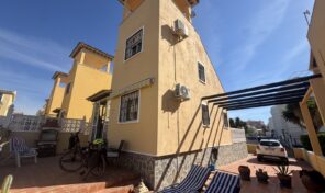 OFFER! Lovely Detached Villa with Pool Views in Villamartin. Ref:ks4847
