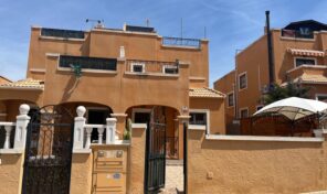 OFFER! South Facing Semi-Detached Villa in Los Altos. Ref:ks4848
