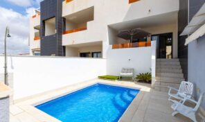 Modern South Facing Ground Floor Bungalow with Private Pool in Los Altos. Ref:ks4897