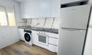 OFFER! Renovated Top Floor 3 bed Bungalow with Solarium in Torrevieja. Ref:ks4945