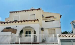 OFFER! South Facing  Semi- Detached Villa in Villamartin. Ref:ks5037