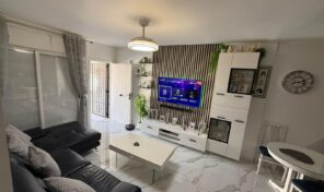 OPPORTUNITY! Fully Renovated Semi-Detached Villa in Torrevieja. Ref:mks5074