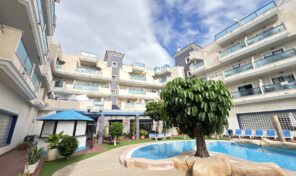 OFFER! BeachSide Modern Apartment in Cabo Roig Strip. Ref:ks5059