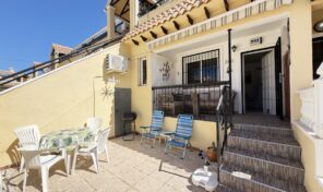 Offer! Ground Floor Bungalow with Pool Views in Villamartin. Ref:ks5098