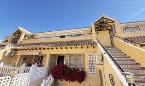 OFFER! Top Floor Bungalow with Pool Views in Villamartin. Ref:ks5124