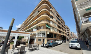 INVESTMENT! 3 bed Apartment next to Playa del Cura, Torrevieja. Ref:ks5182