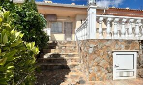 OPPORTUNITY! One Level Townhouse in La Florida, Playa Flamenca. Ref:ks5193