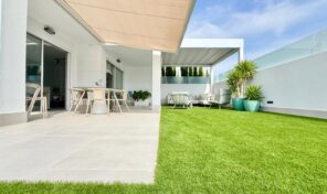 Modern Semi-Detached Villa Only 200m from the Sea in Torrevieja. Ref:ks5284