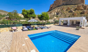 Amazing Privacy! Modern Villa with Private Pool & Massive Plot in Crevillente. Ref:ks5266